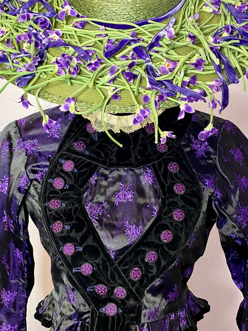 Antique 1890s Victorian Silk Brocade Velvet Bodice Peplum Black Purple Jacket XS